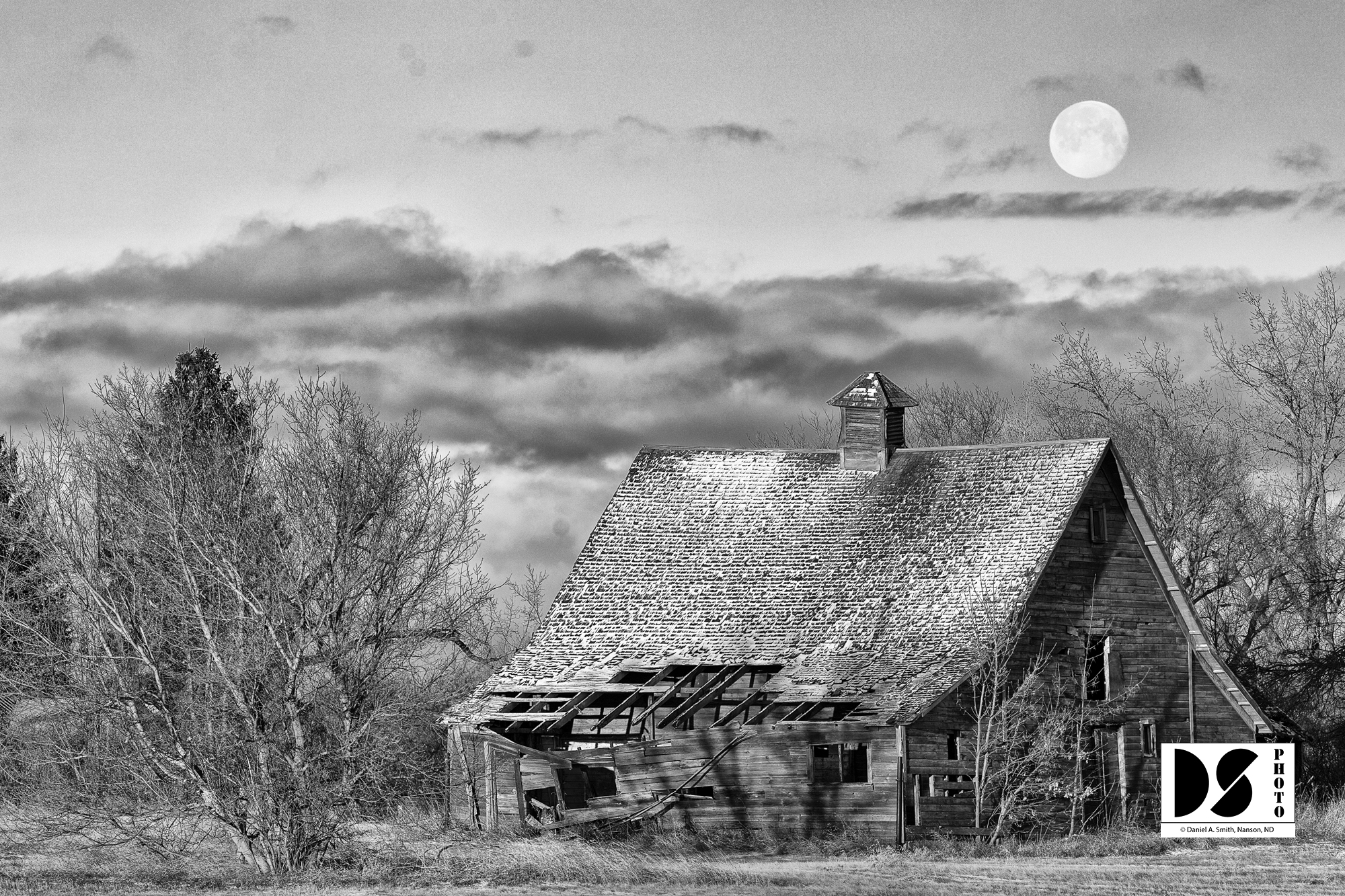 Moonset, North Dakota ©2020 Daniel A. Smith