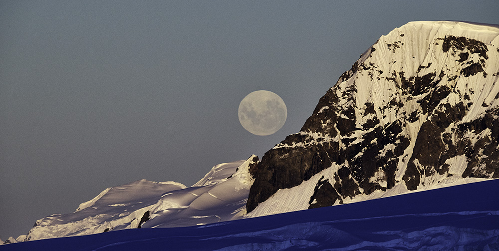 Antarctica Moonrise