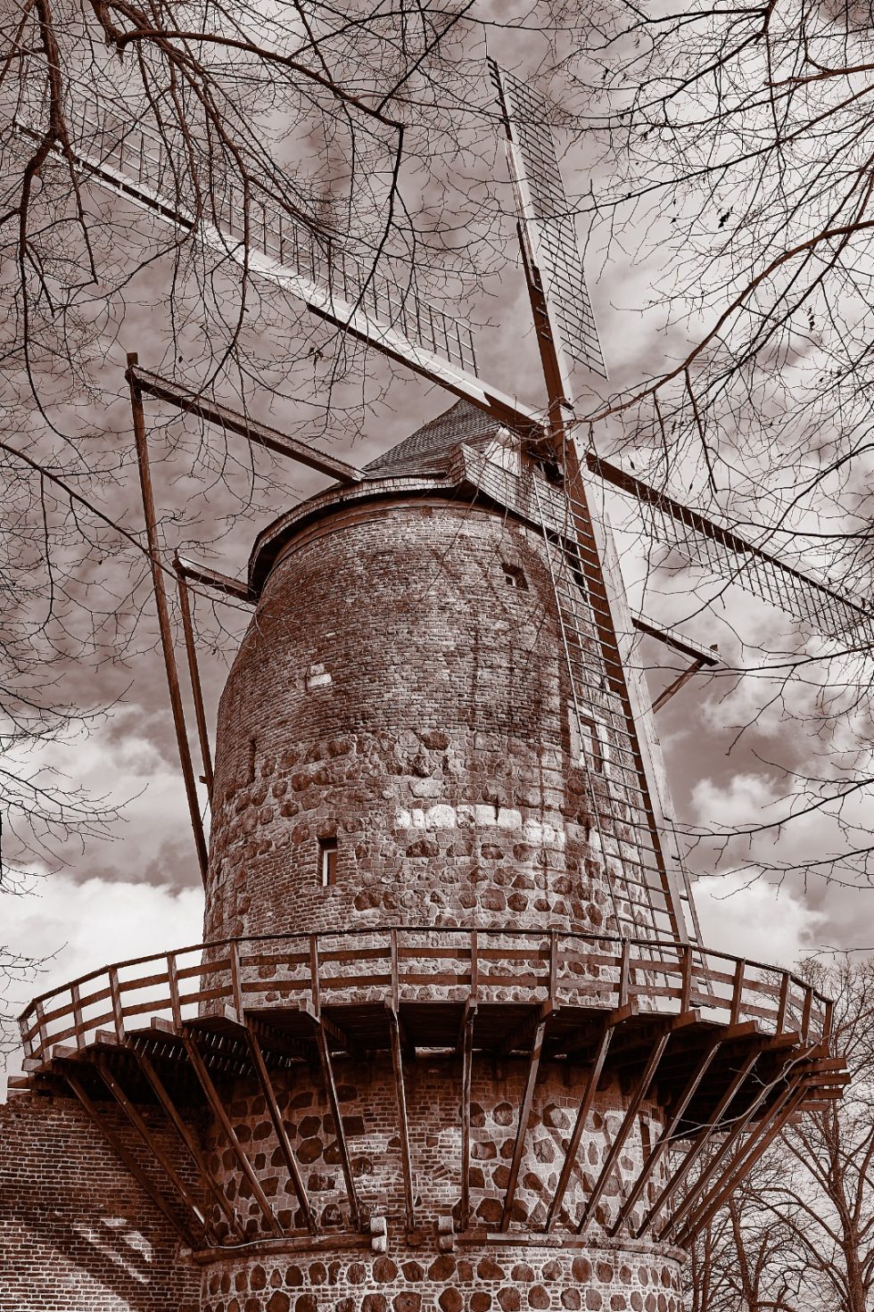 Mill in the old customs fortress of Zons.