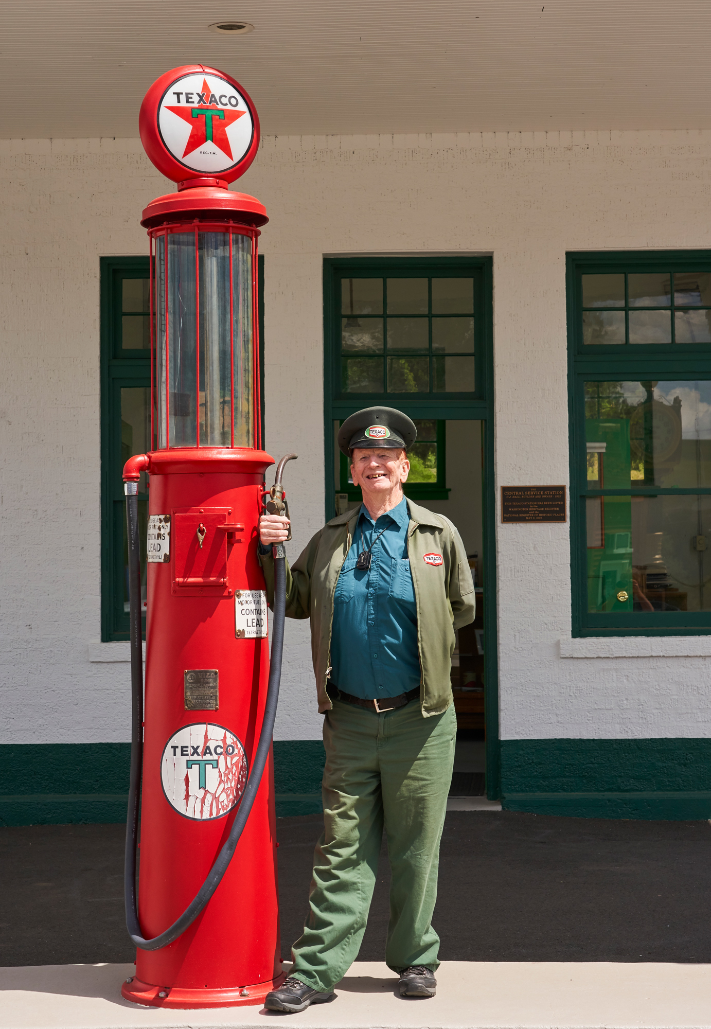 This guy is a hoot and a Palouse Classic. He hangs out at the visitor bureau which is also an old Texaco station and poses proudly. I hope he is still there when we visit this year.