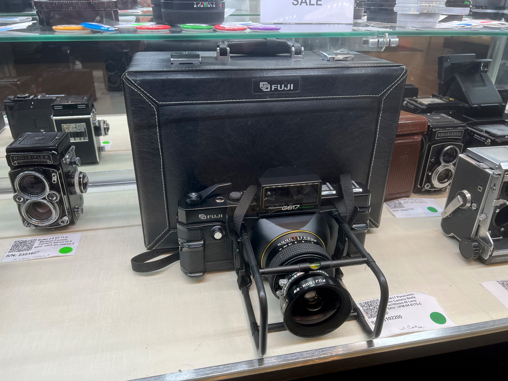 Now this is a camera. Great panos with the G617. Great condition too. And, check out that Rolleiflex.