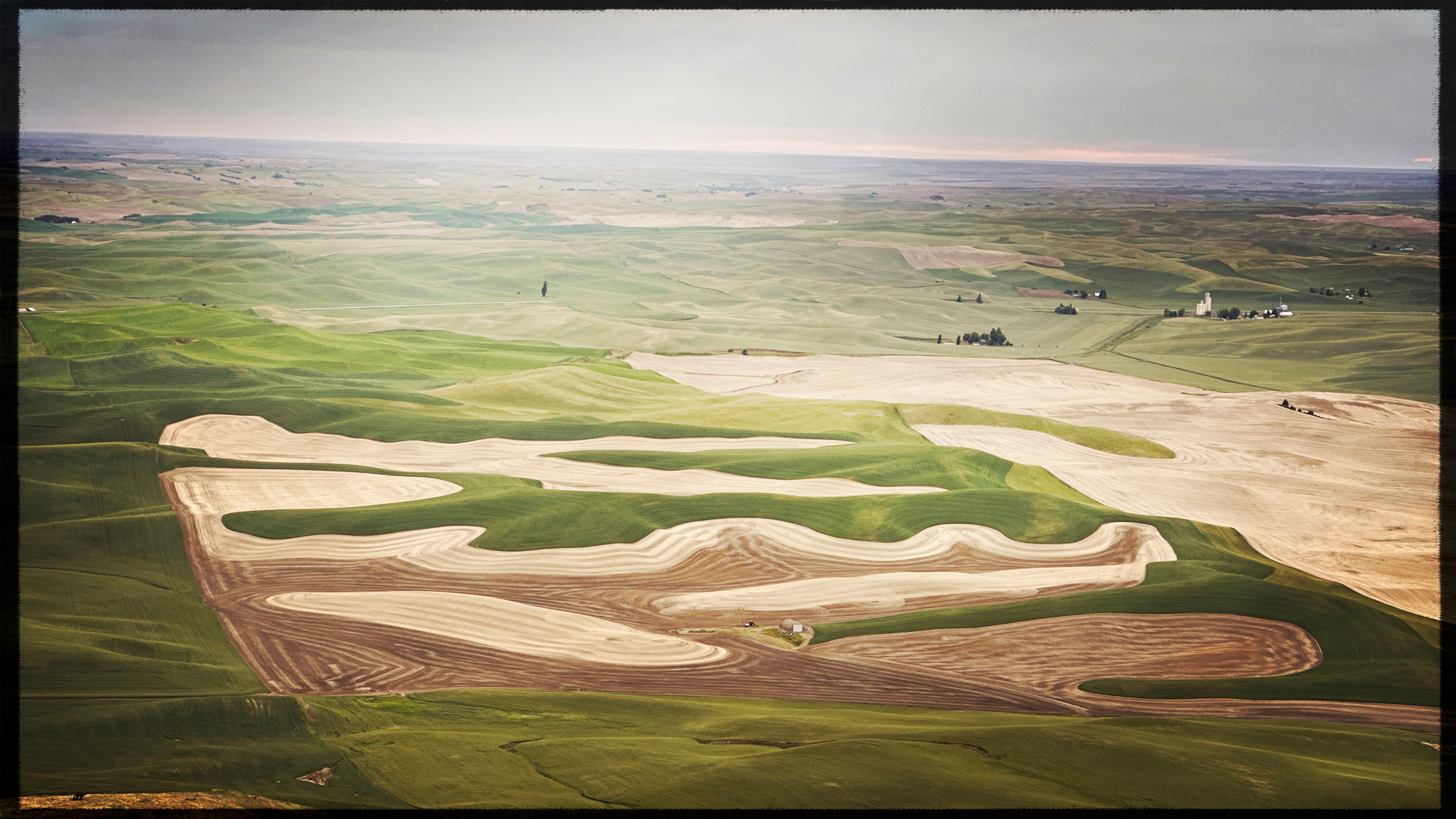 An image from the top of Steptoe Butte