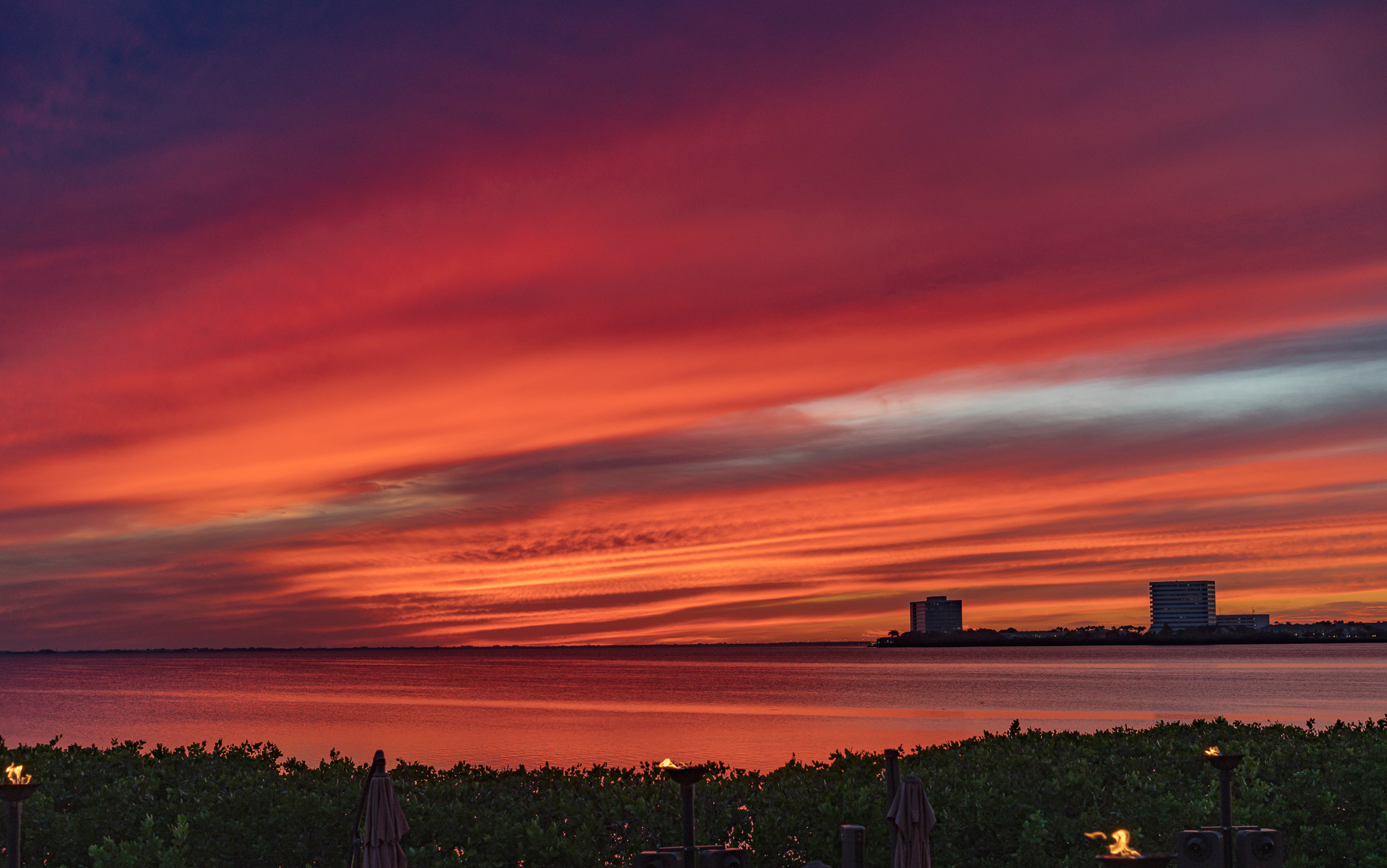 Expansive sunset fills Tampa Bay