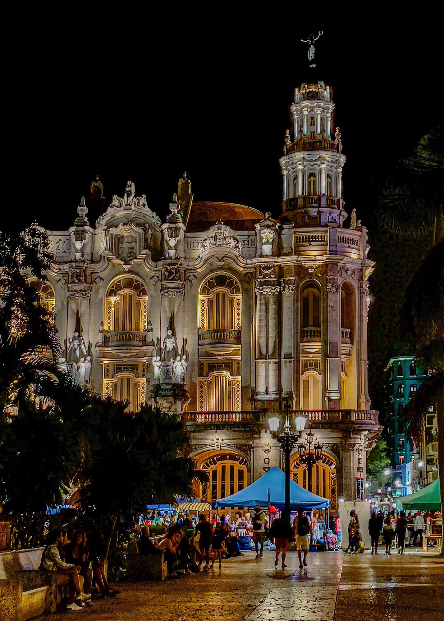 iPhone 12 Pro Max, Night Mode; Alicia Alonso Grand Theater, Havana